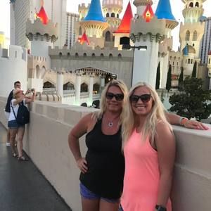 Meet your Posher, Paige